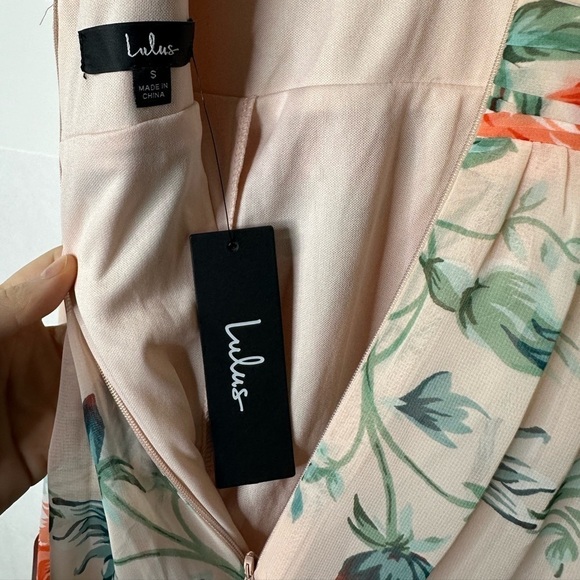 Lulu’s Garden Meandering Floral Maxi Dress - Picture 7 of 8